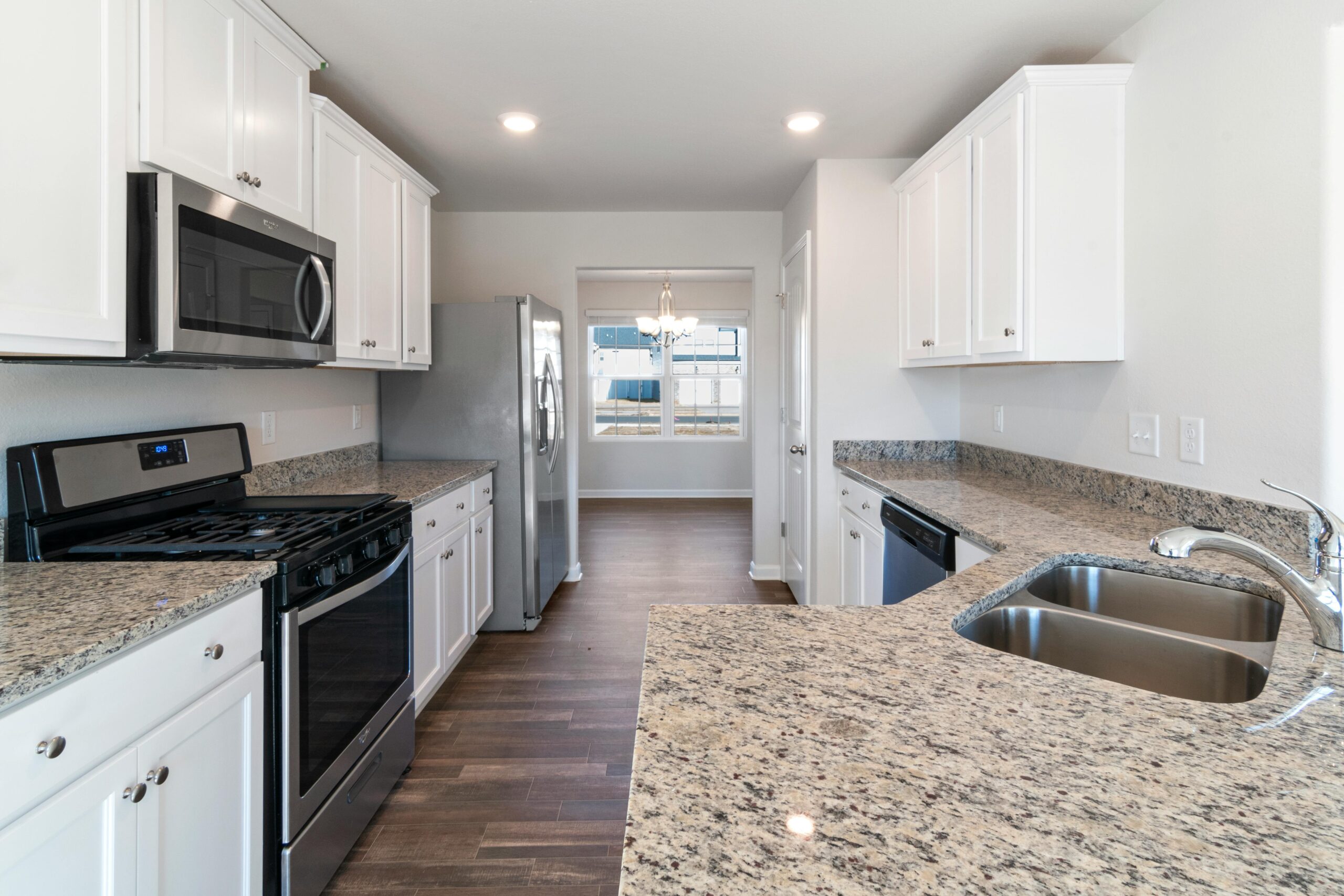 How much does fruit fly control cost in Canton, Georgia?