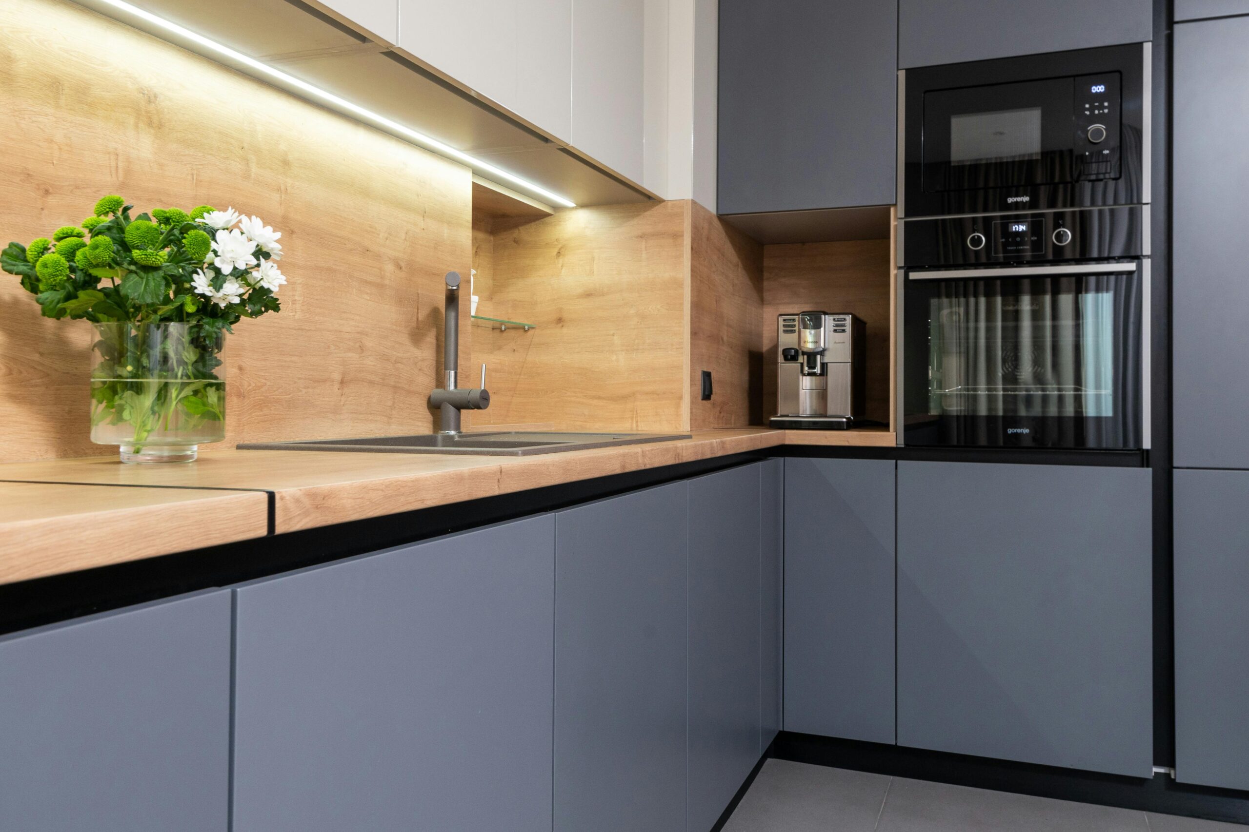 cover image cover 61 scaled